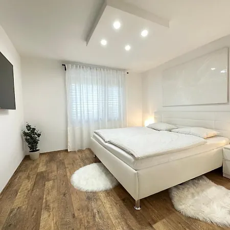 Spacious Green Cosy Near Maribor * Pesnica pri Mariboru