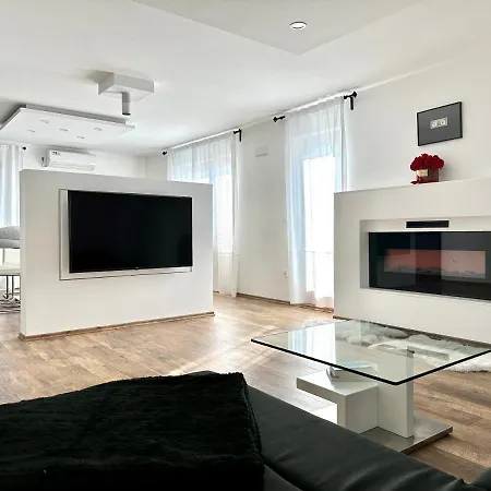 Apartment Spacious Green Cosy Near Maribor Pesnica pri Mariboru